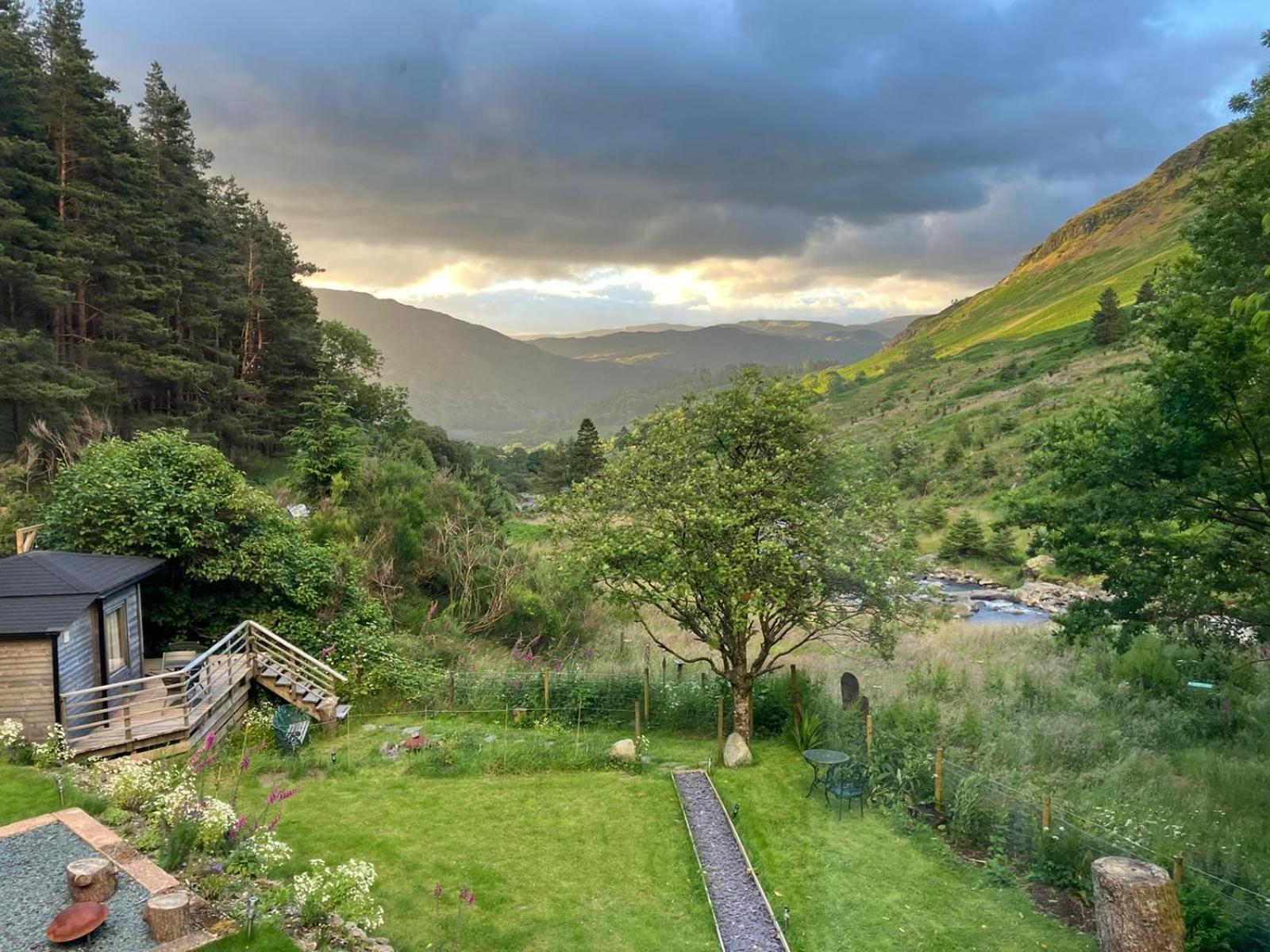 Helvellyn - The Hut - Twin Or Double Hotel Glenridding Kültér fotó